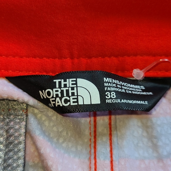 *Host Pick* North Face board shorts - Picture 16 of 16